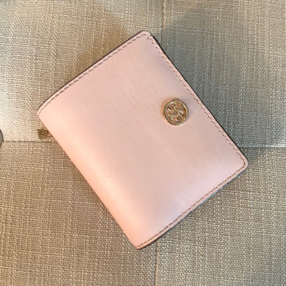 Tory Burch Handbags - Tory Burch Wallet